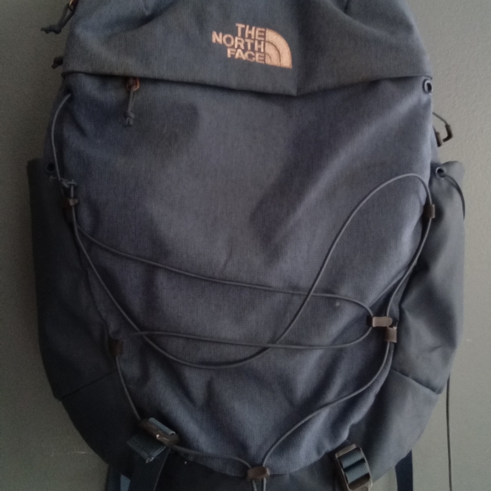 The North Face Borealis Backpack Blue Gray Outdoor School‎ Travel Gear